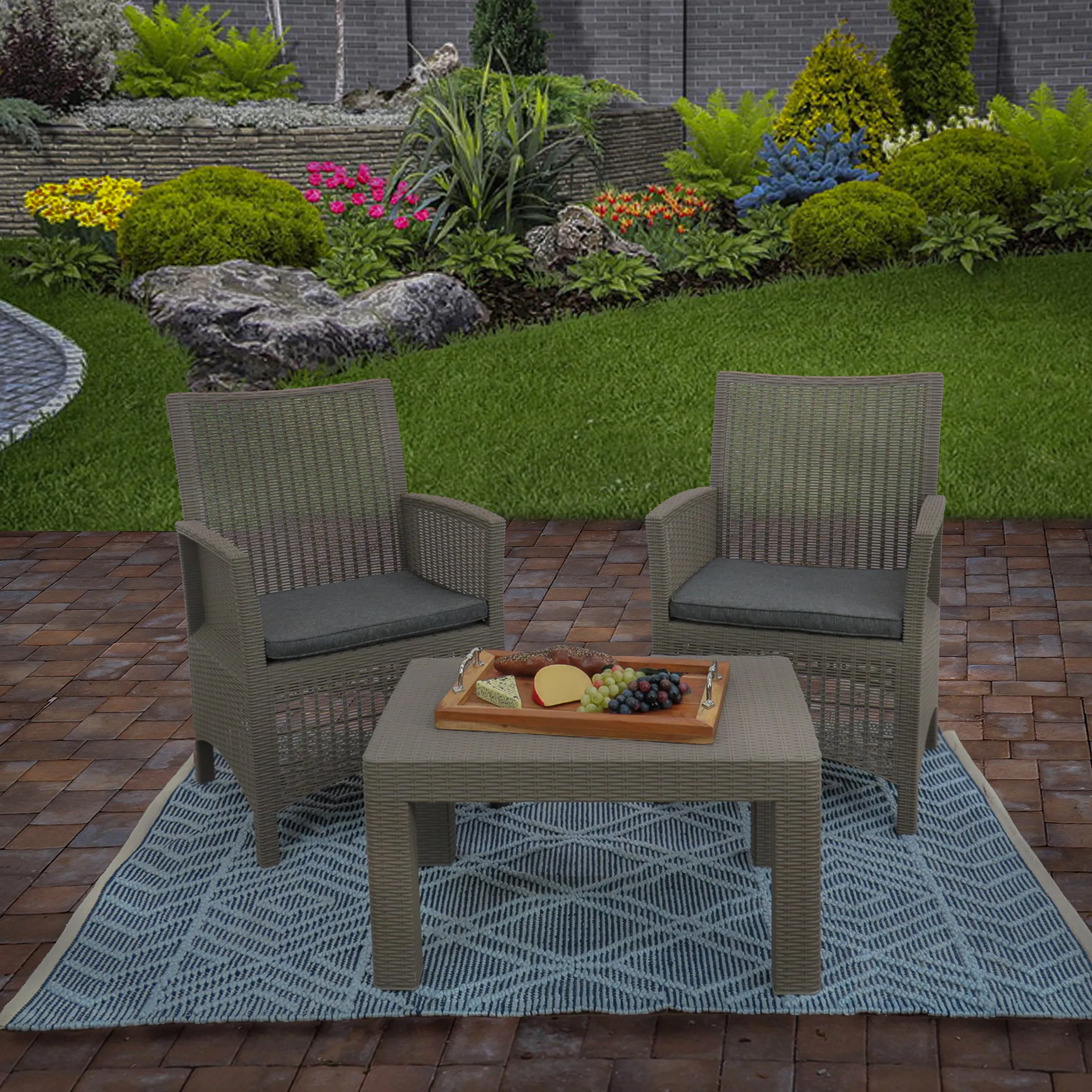4x6 Hand Woven Outdoor Rug, Navy Blue