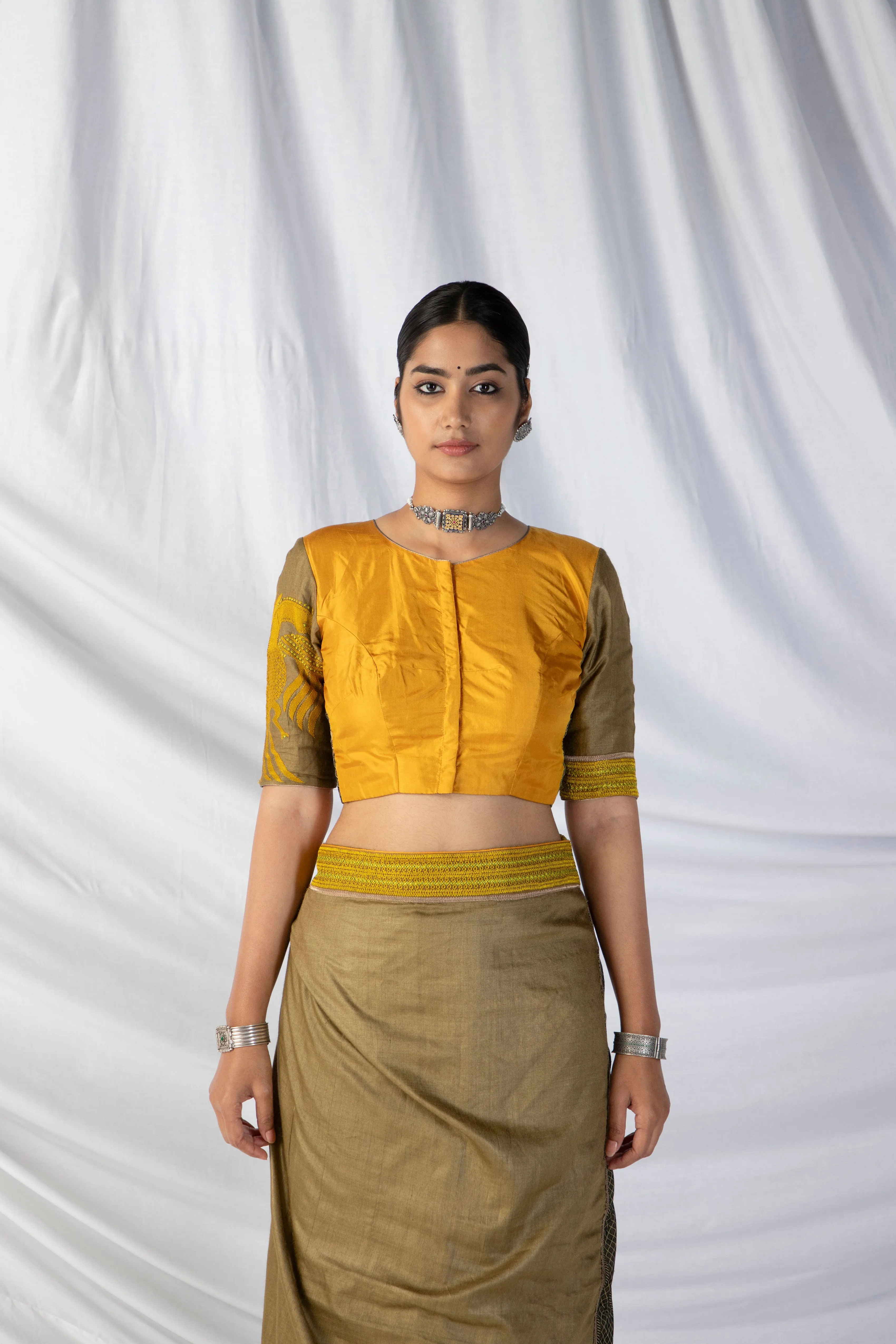 Gandberunda Saree And Blouse Setin Tortilla Brown And Black