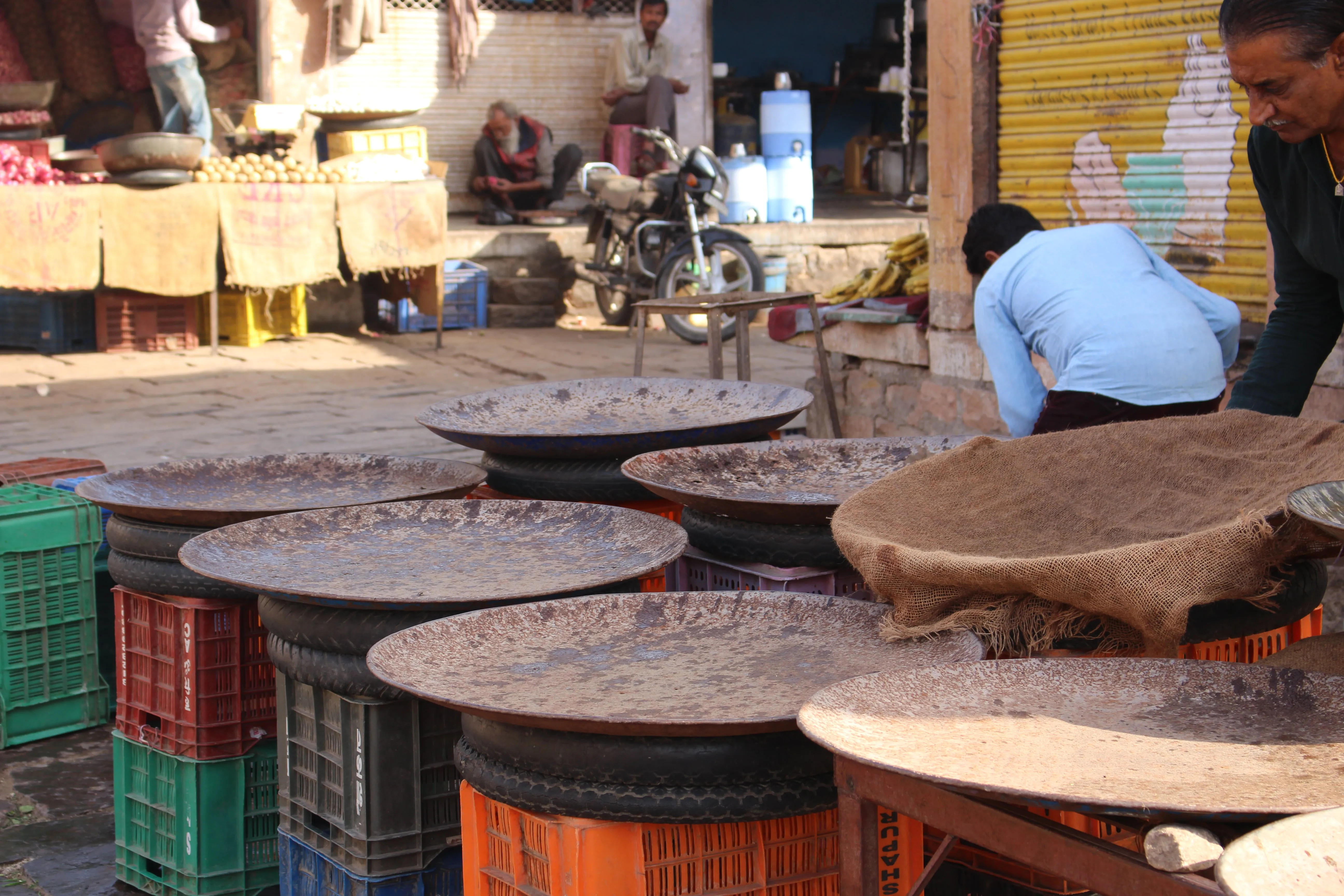 Large Round Chapatti Pan Mirror