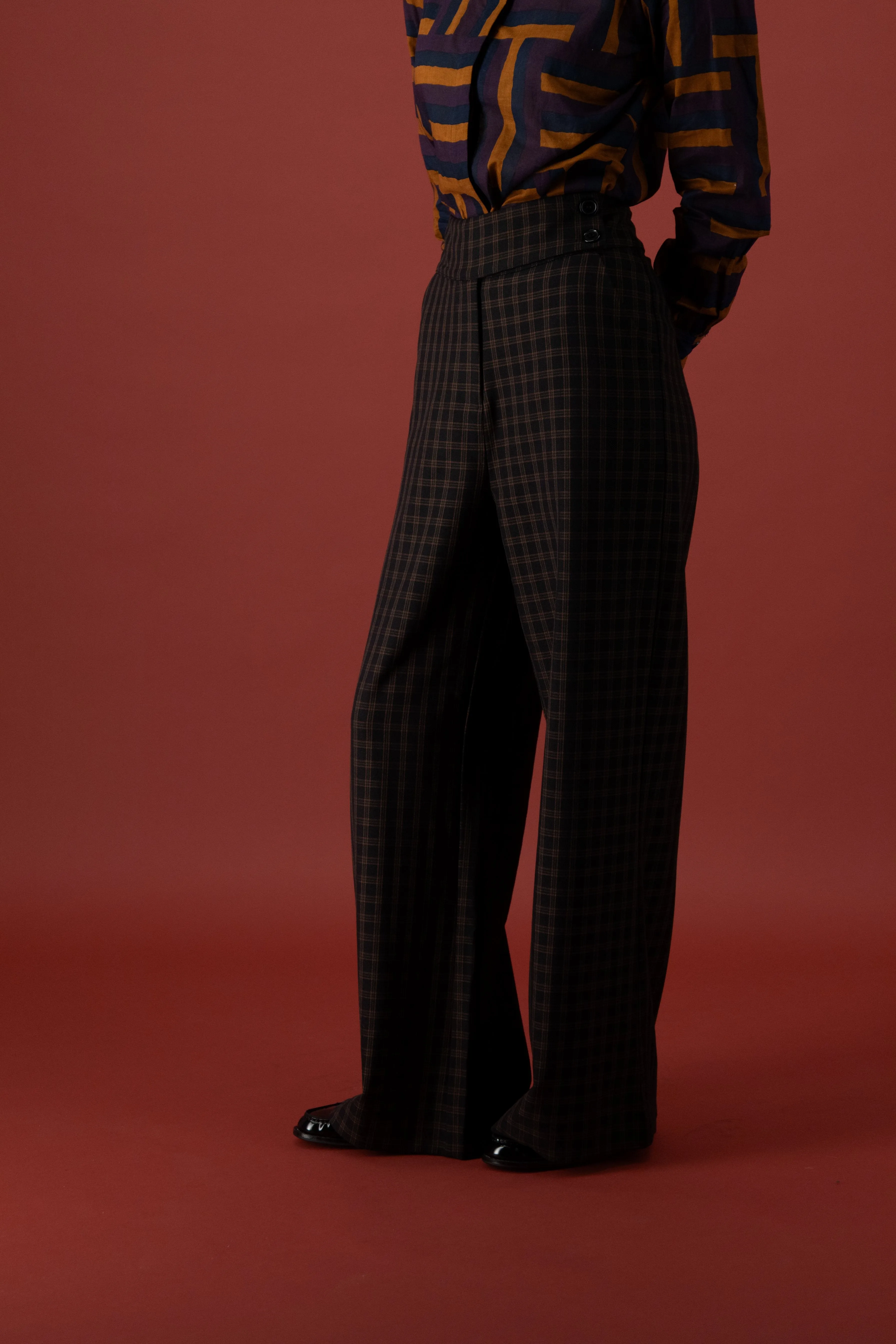 Manhattan Suit Pant in Crepe Check