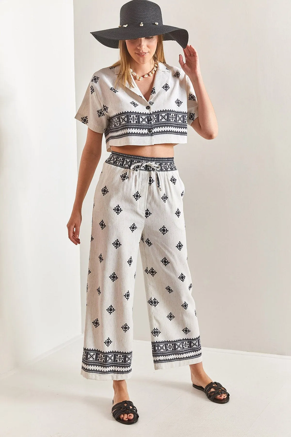 Short Sleeve Ethnic Linen Crop Shirt Pants Suit, Casual Boho Style Linen Outfit Linen Cropped Ensemble, Ethnic Double Team