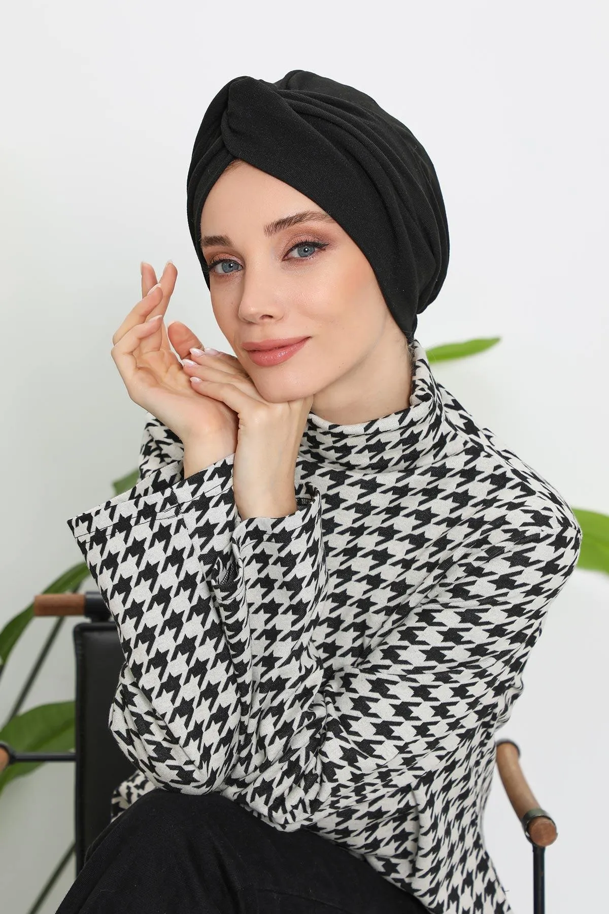 Stretchable Ribbed Winter Turban Bonnet for Women, Soft Polyviscose Headwrap, Cozy and Stylish Stretchable Headwrap for Cold Weather,B-4RB