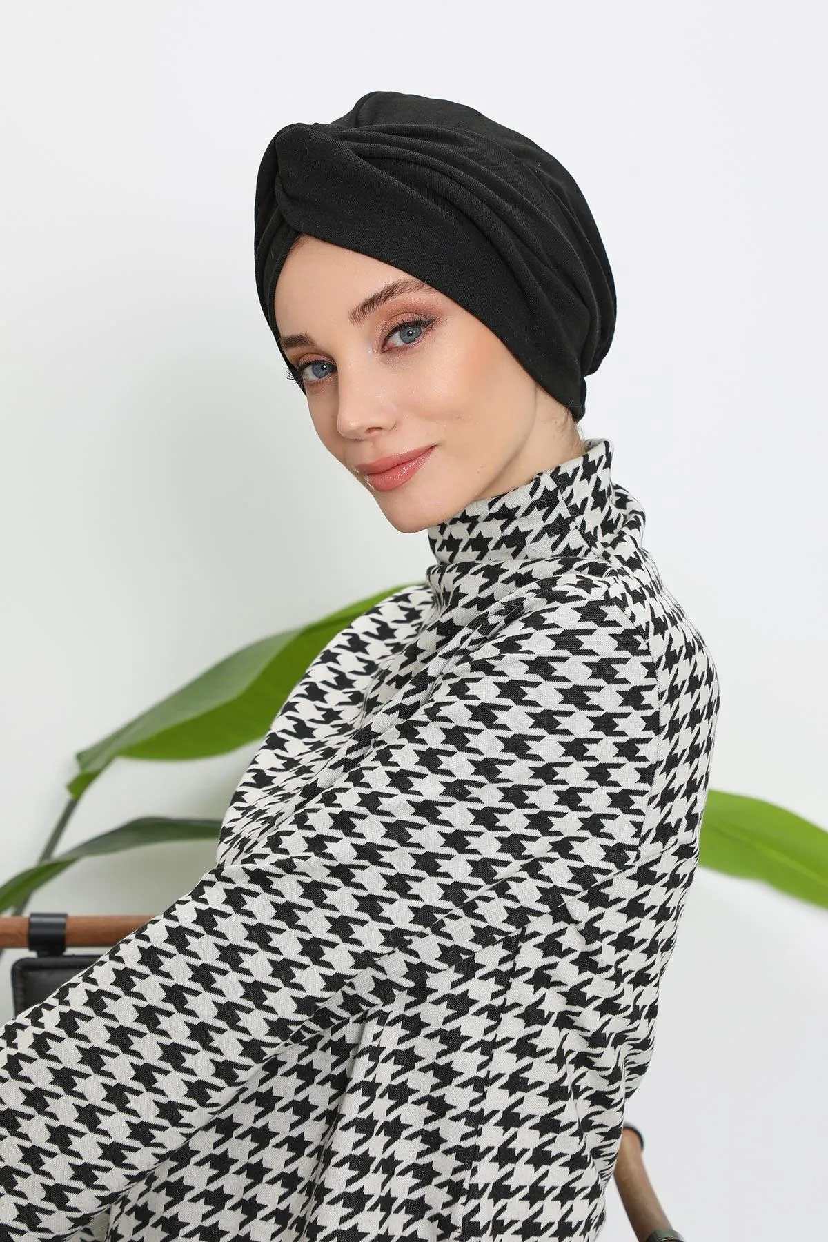 Stretchable Ribbed Winter Turban Bonnet for Women, Soft Polyviscose Headwrap, Cozy and Stylish Stretchable Headwrap for Cold Weather,B-4RB