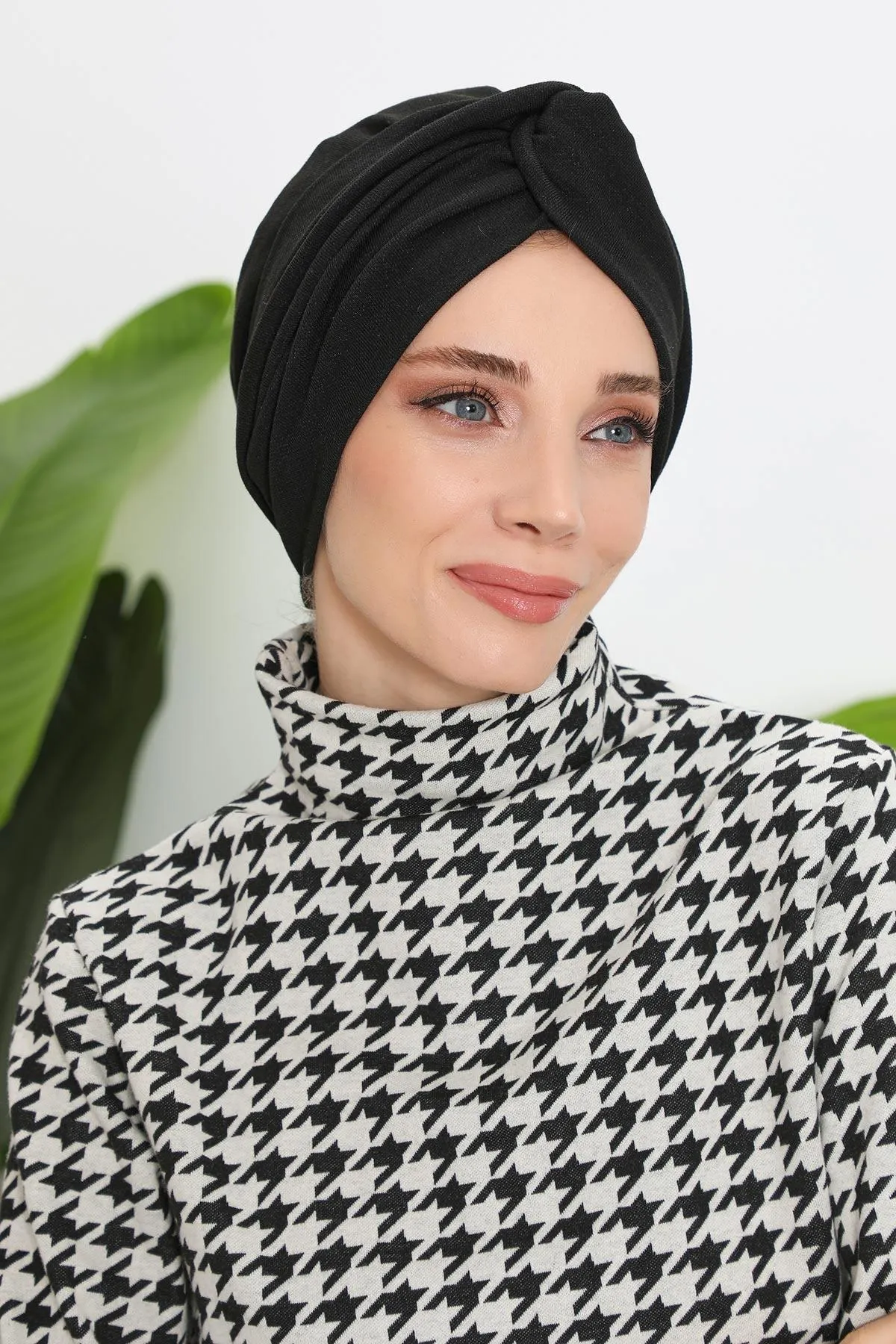 Stretchable Ribbed Winter Turban Bonnet for Women, Soft Polyviscose Headwrap, Cozy and Stylish Stretchable Headwrap for Cold Weather,B-4RB