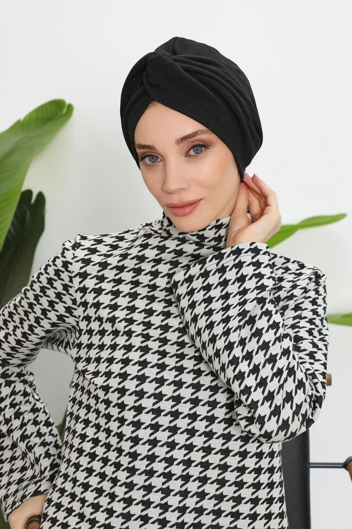 Stretchable Ribbed Winter Turban Bonnet for Women, Soft Polyviscose Headwrap, Cozy and Stylish Stretchable Headwrap for Cold Weather,B-4RB